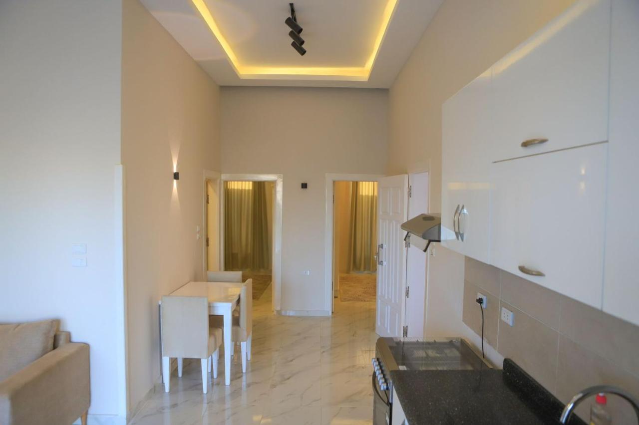 Royal Nile Villas - Pool View Apartment 2 Luxor Bagian luar foto