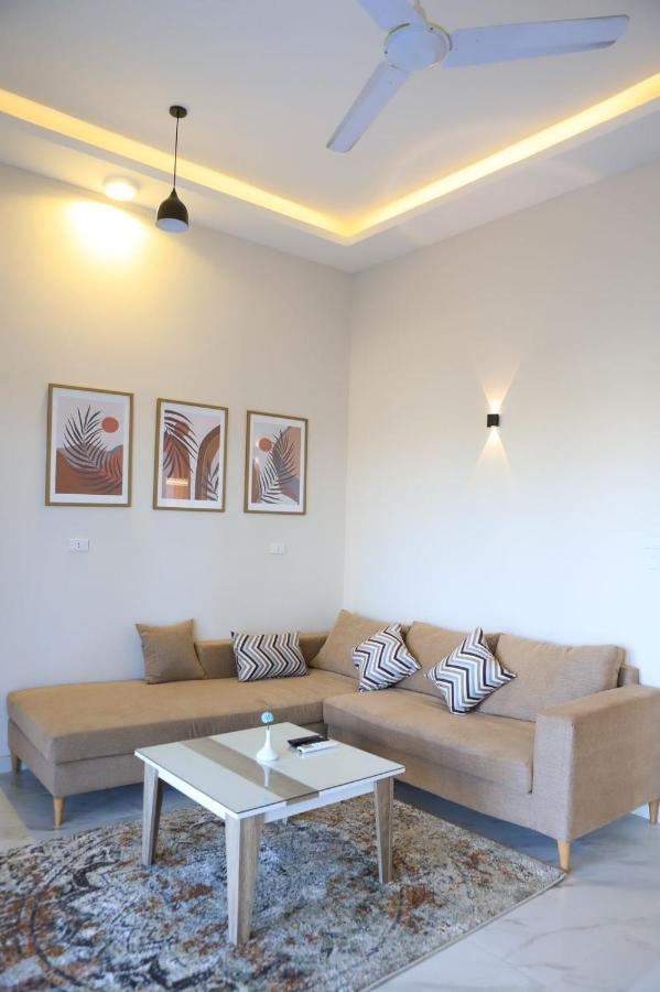Royal Nile Villas - Pool View Apartment 2 Luxor Bagian luar foto