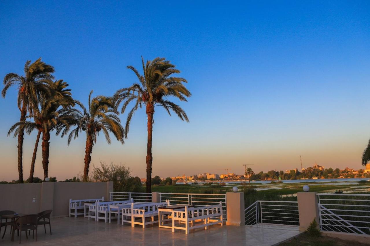 Royal Nile Villas - Pool View Apartment 2 Luxor Bagian luar foto