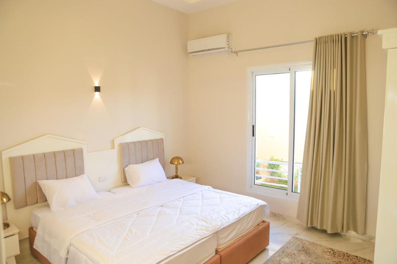 Royal Nile Villas - Pool View Apartment 2 Luxor Bagian luar foto