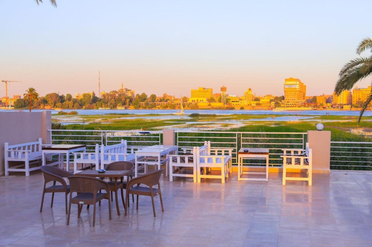 Royal Nile Villas - Pool View Apartment 2 Luxor Bagian luar foto