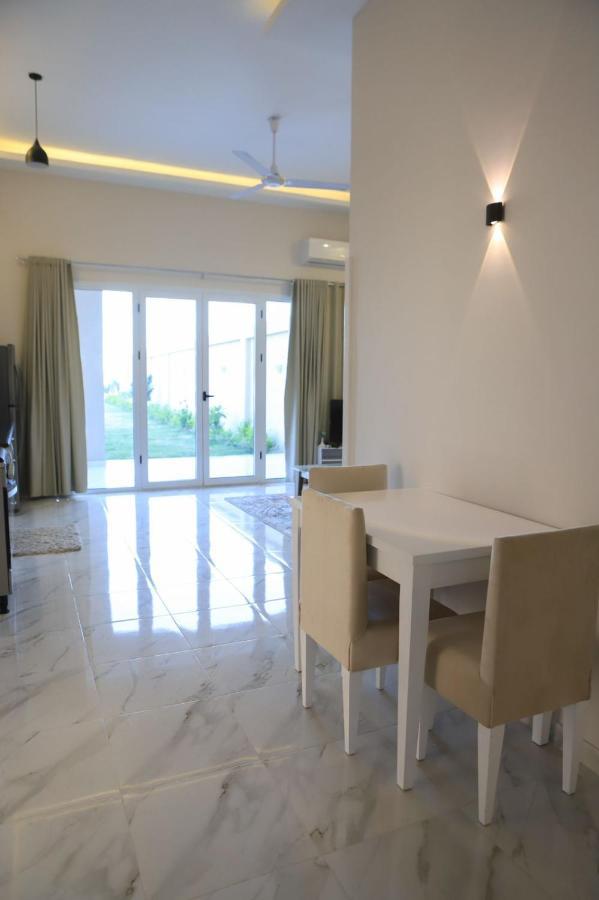 Royal Nile Villas - Pool View Apartment 2 Luxor Bagian luar foto
